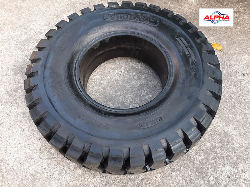 Lốp xe nâng 700-12