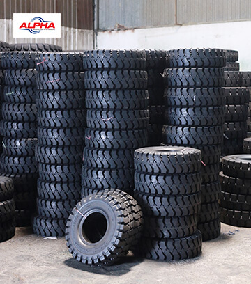 Alpha sẵn kho nhiều loại vỏ xe nâng